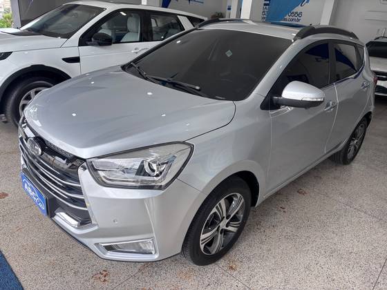 JAC T40 1.6 16V GASOLINA PLUS 4P CVT